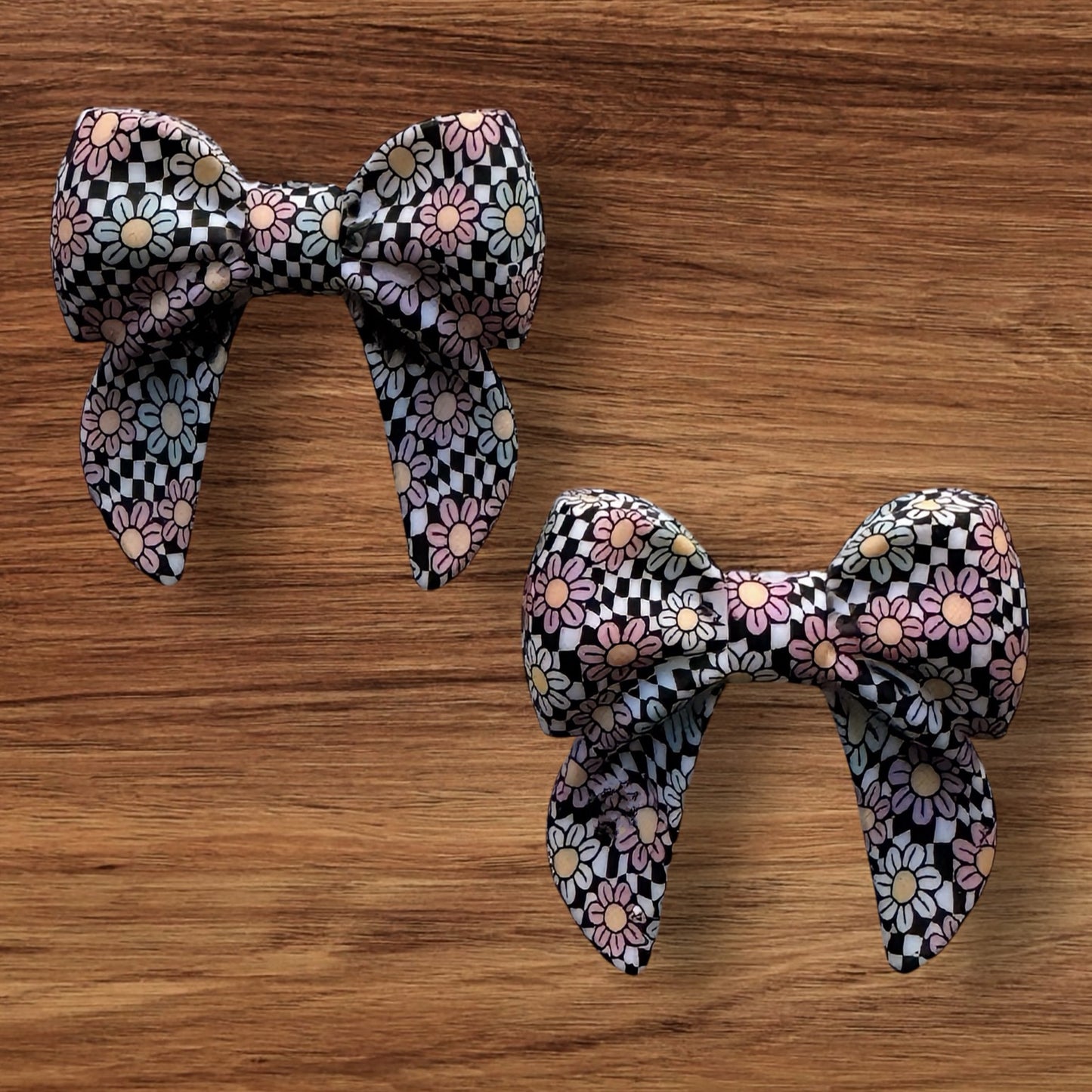 3-D Floral Checkered Bow Focal