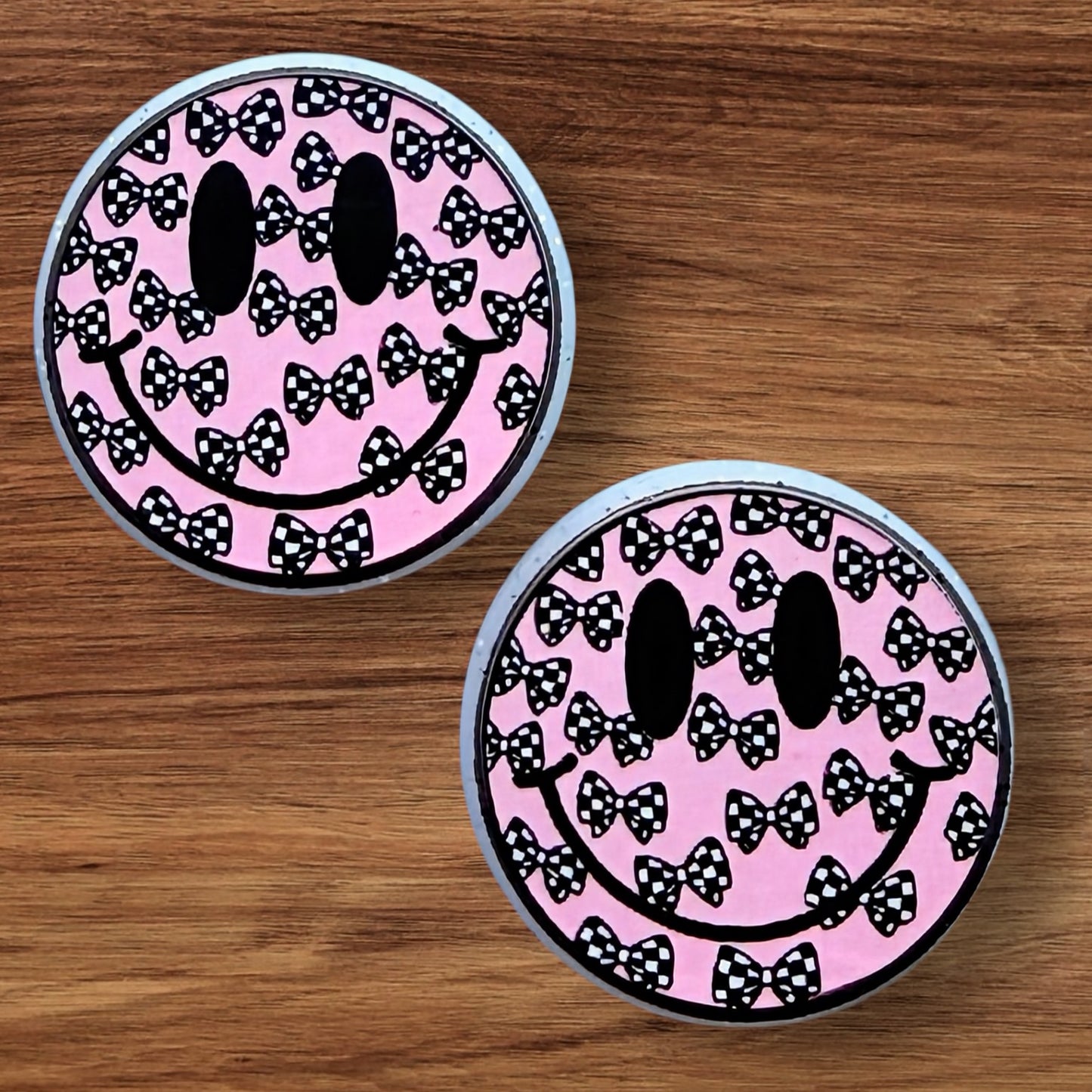 Checkered Bows Happy Face Focal
