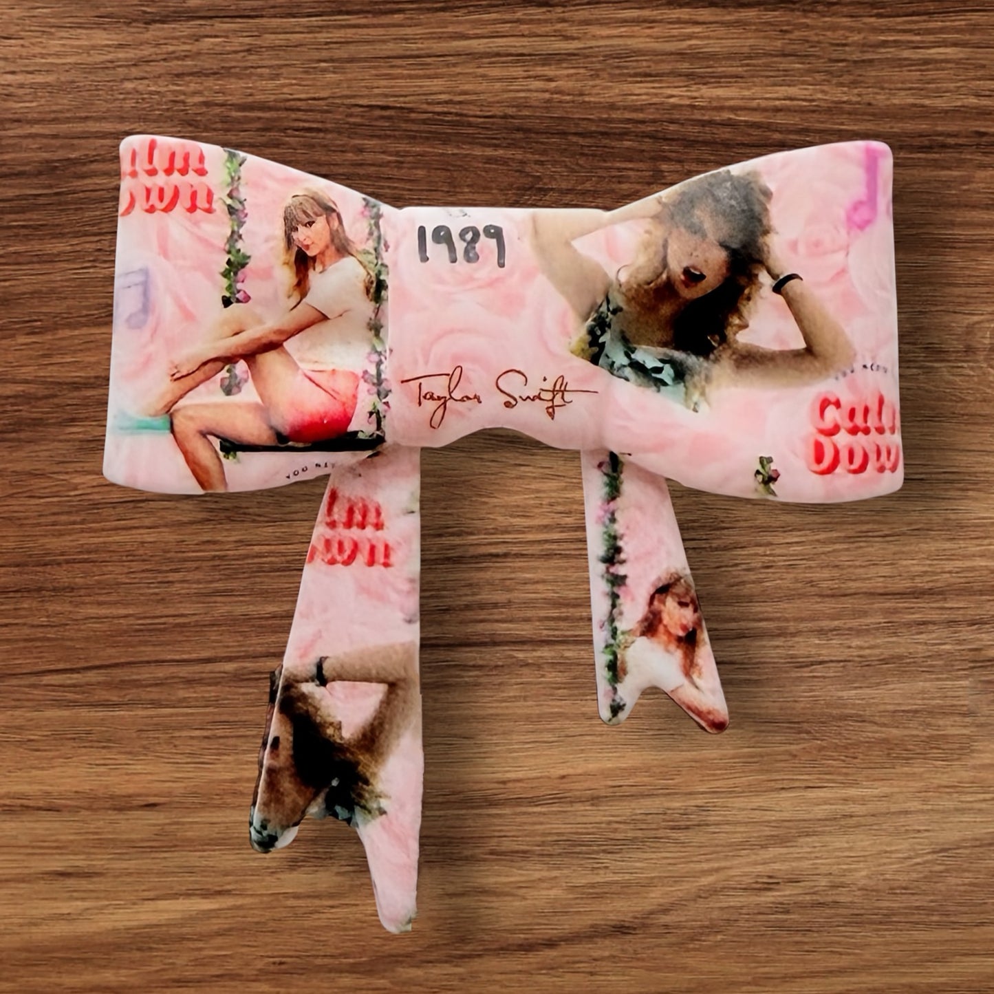 Pop Singer Focal/Straw Topper (Exclusive)