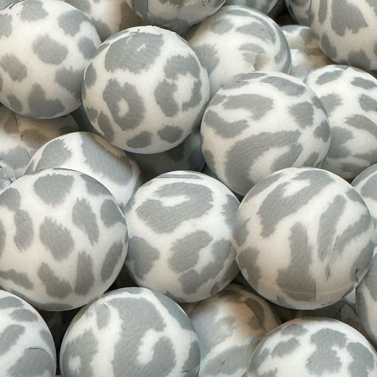 15mm Gray and White Leopard Silicone Bead