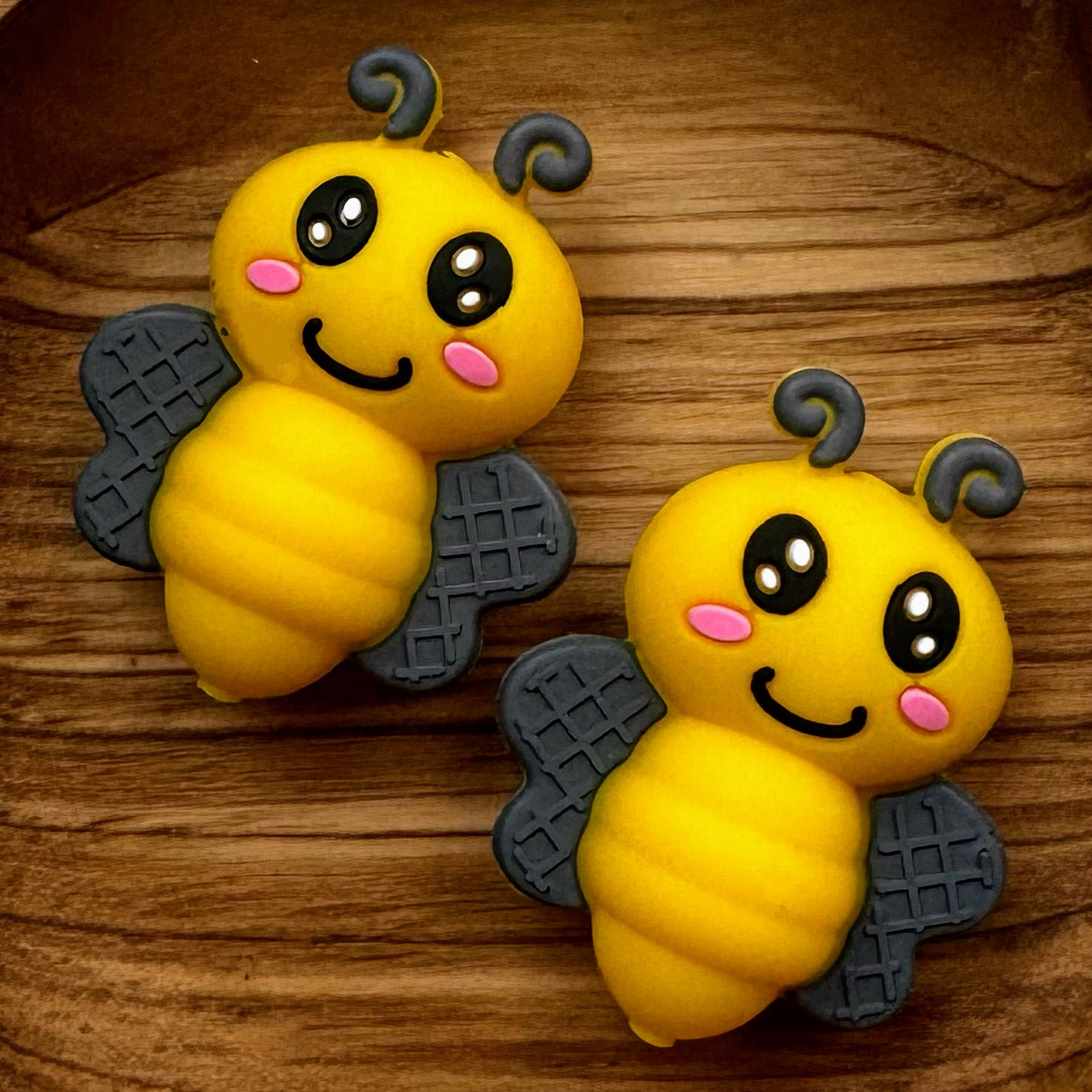 3-D Bumble Bee Focal