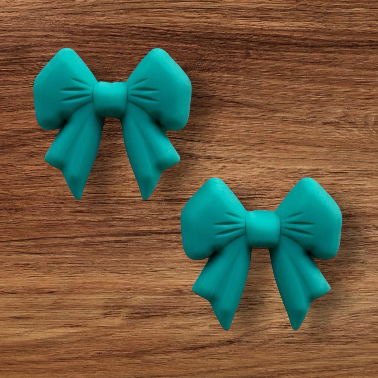3-D Turquoise Bow Focal