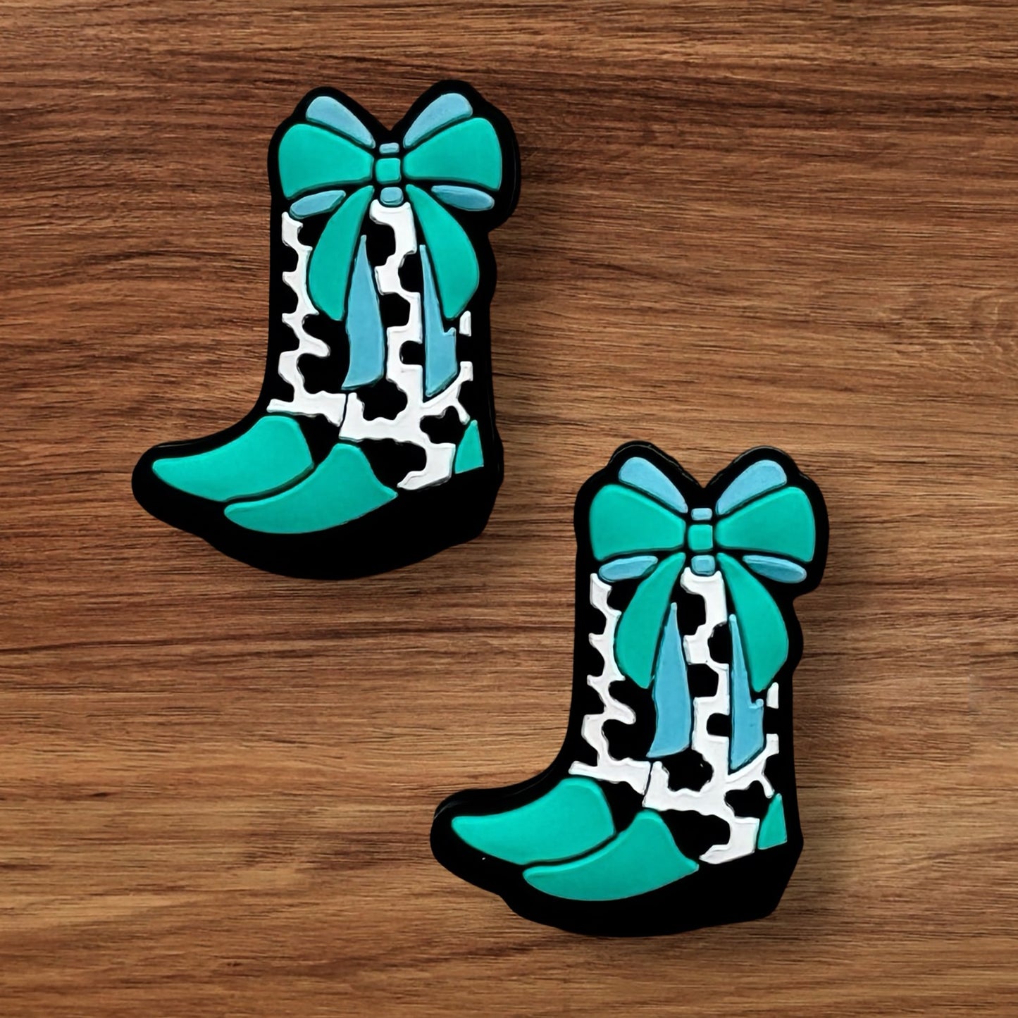 Cowgirl Boots With Bow Focal