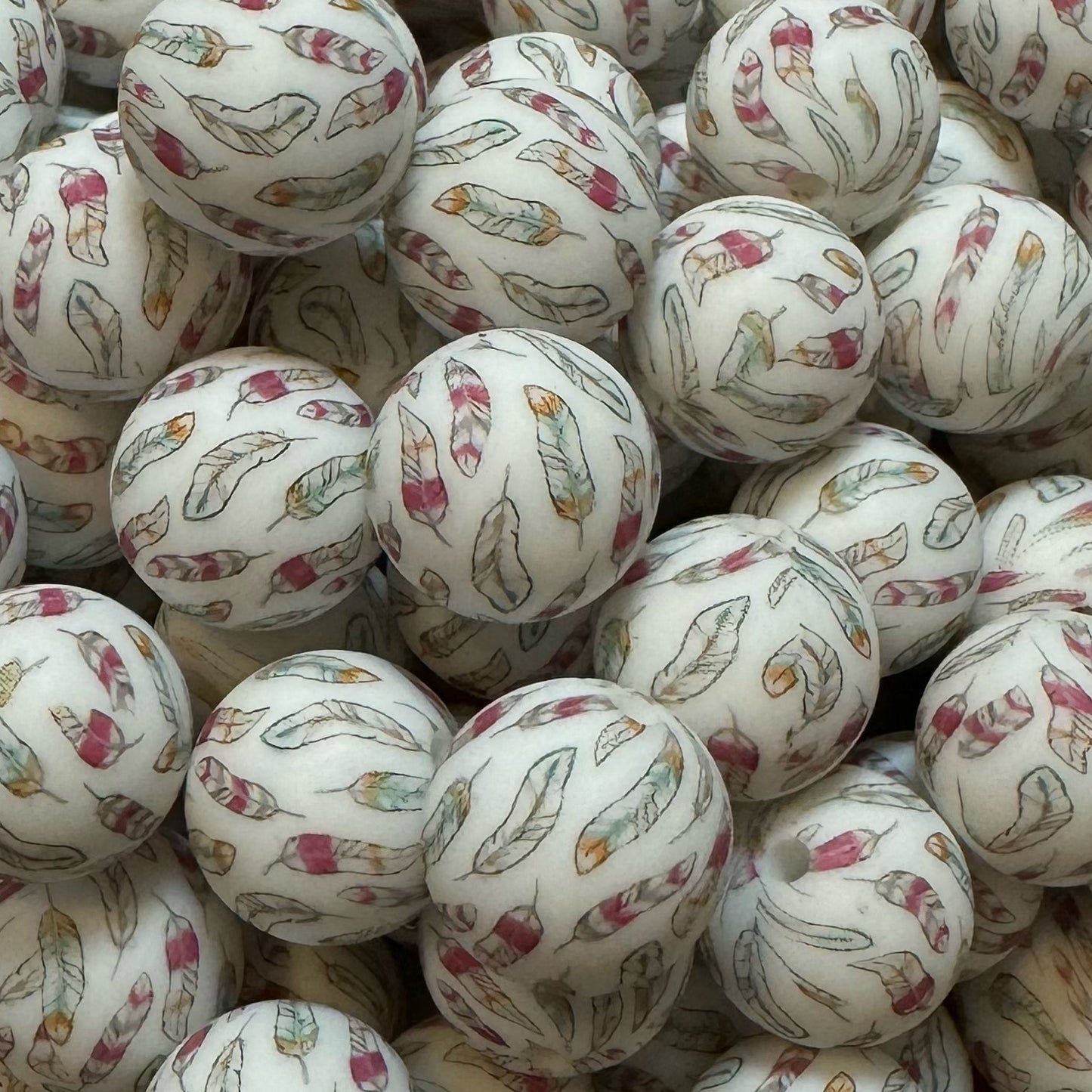 15mm Feathers Silicone Bead
