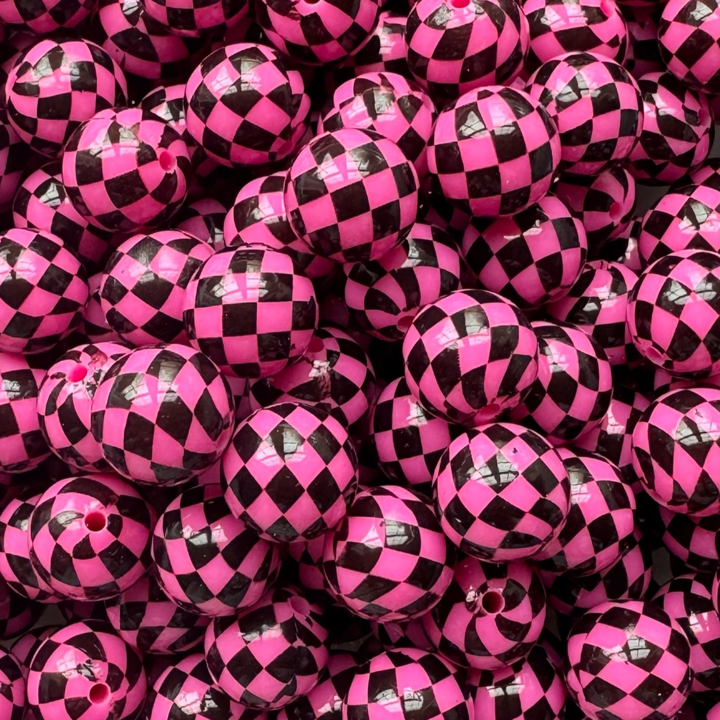 15mm Shiny Pink Checkered Silicone Bead