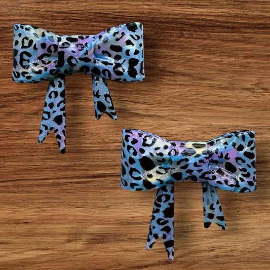 Shiny Blue Ombré Leopard Bow Focal/Straw Topper