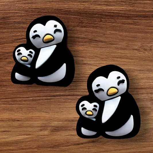 3-D Mama Penguin & Baby Focal