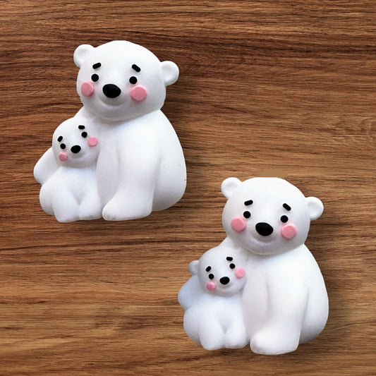 3-D Mama Polar Bear & Baby Focal