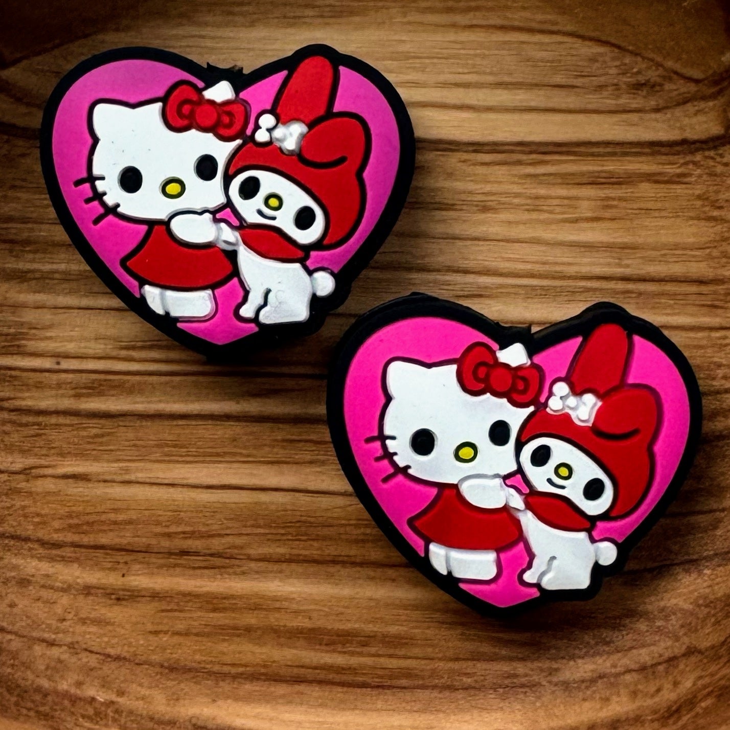 Kitty In Heart Focal