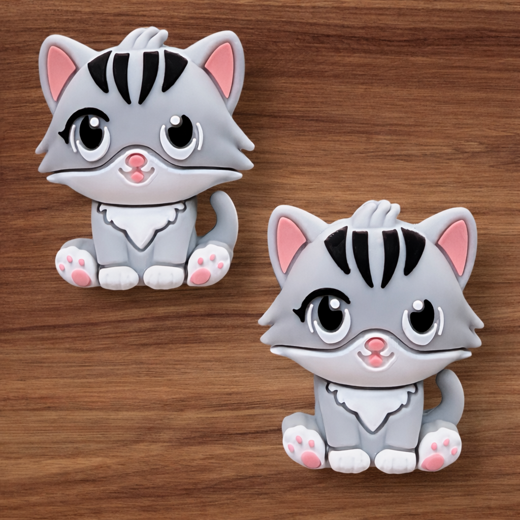 3-D Grey Kitten Focal