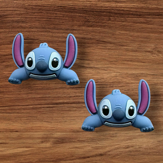 3-D Blue Alien Focal