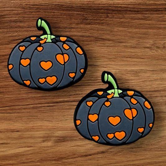 Pumpkin With Hearts Focal