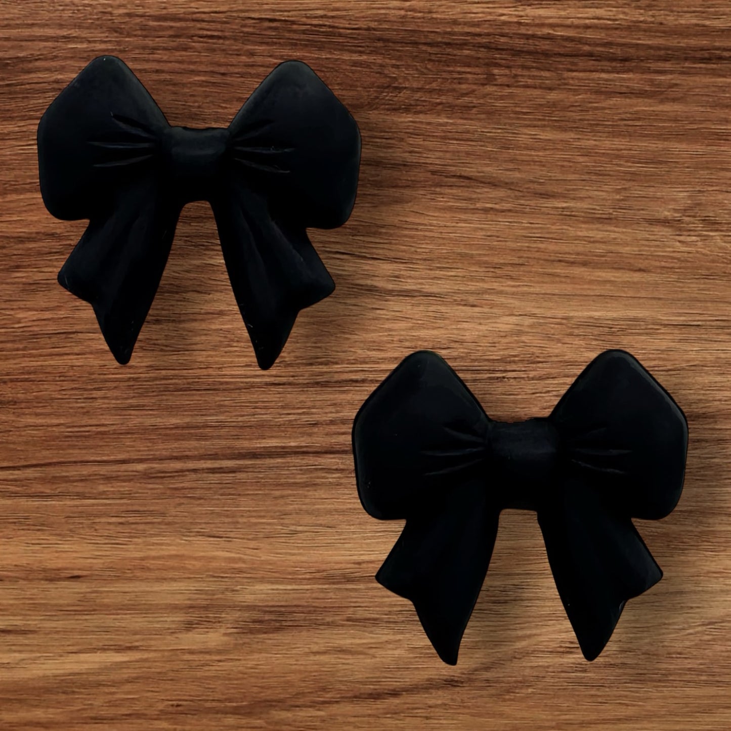 3-D Black Bow Focal