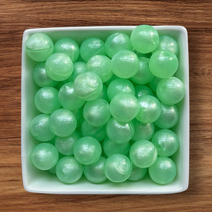 16mm Pearl essence Acrylic Bead