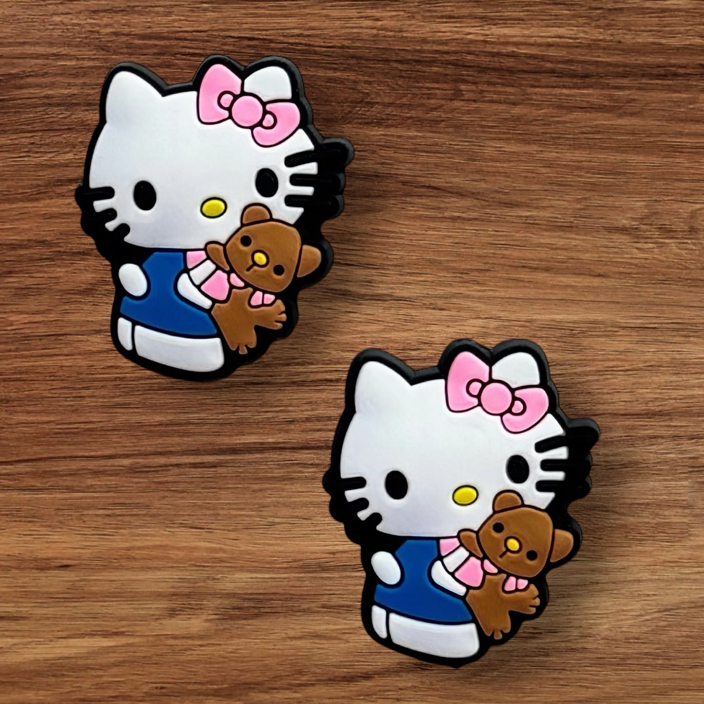 Kitty with Bear Focal