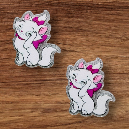 White Kitty Acrylic Focal