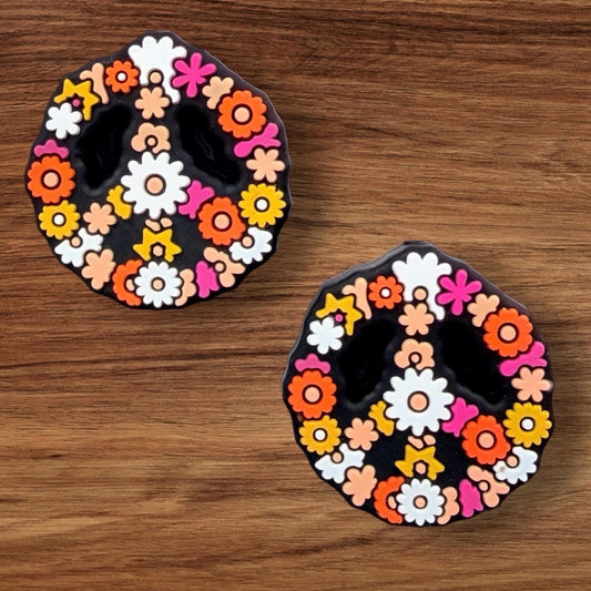 Peace sign Focal