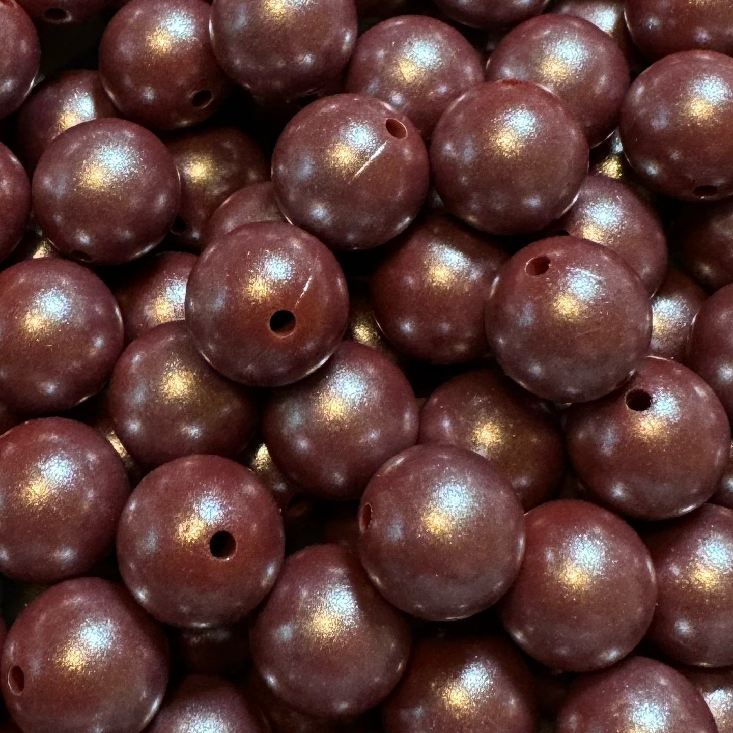 15mm Burgundy Chameleon Silicone Bead