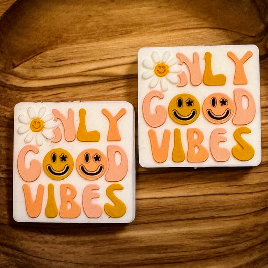 Good Vibes Only Focal