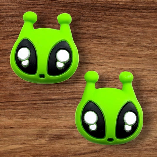 3-D Green Alien Focal