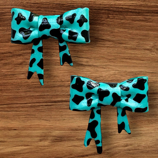 Shiny Turquoise Pearl Cow Print Bow Focal/Straw Topper