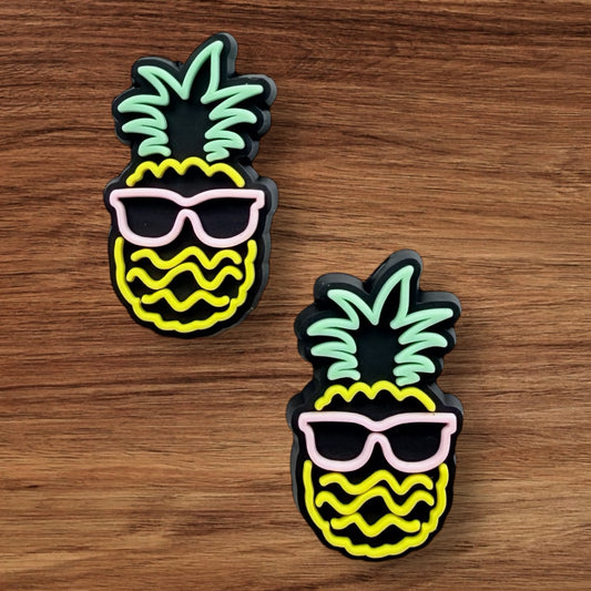 Neon Lights Pineapple Focal