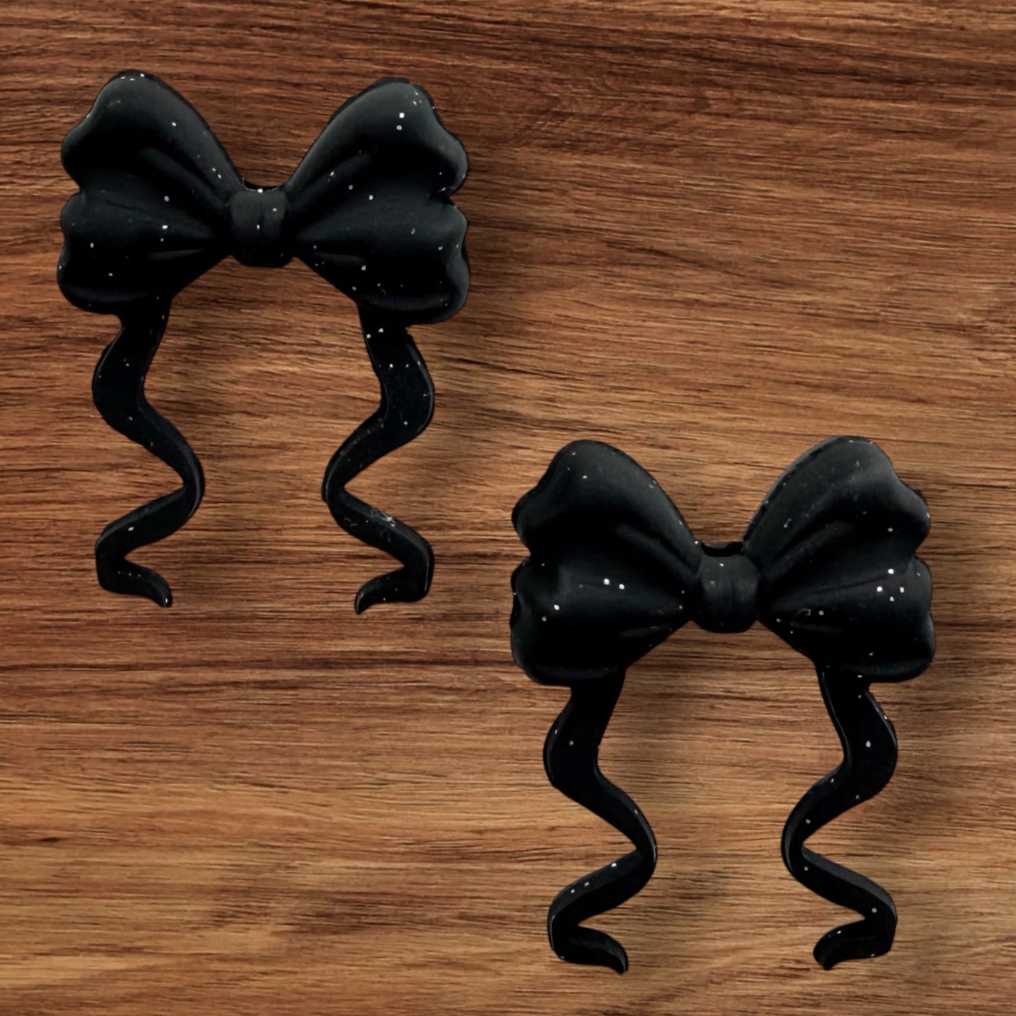 Black Glitter Long Tail Bow Focal