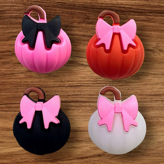 3-D Pumpkin With Bow Focal