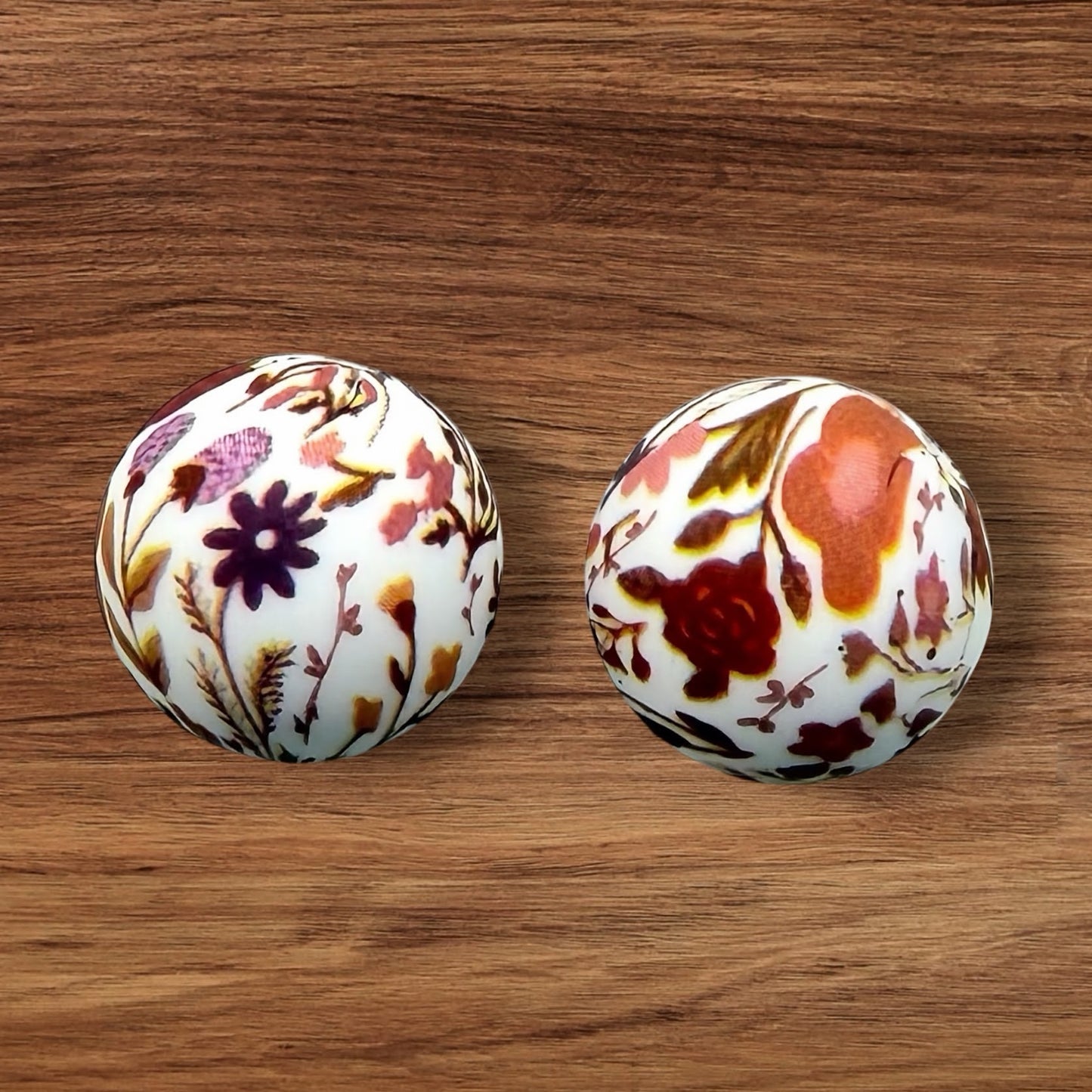 15mm Wisteria Leaves Silicone Bead