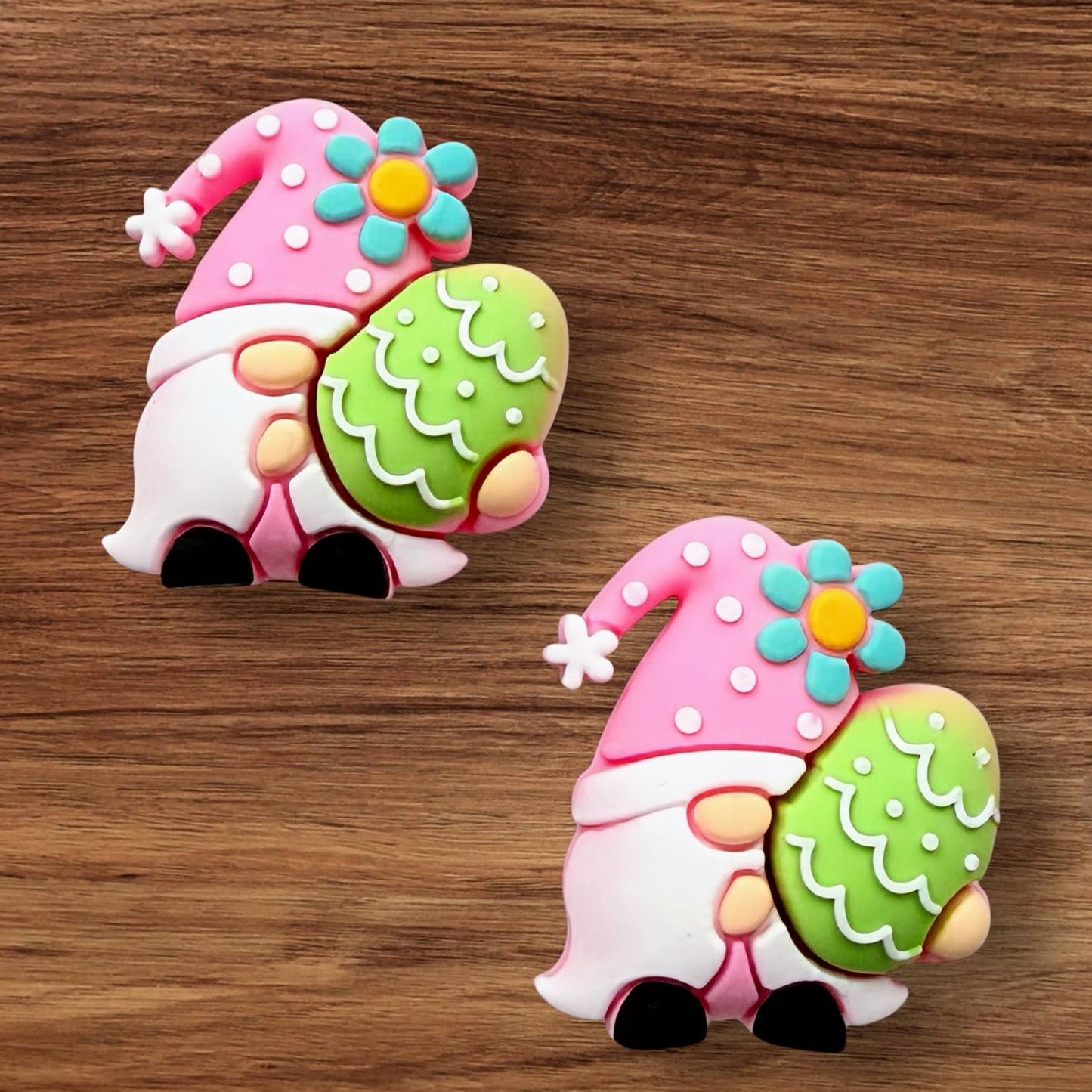 3-D Gnome With Easter Egg Focal