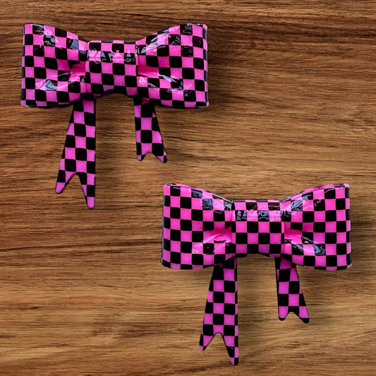 Shiny Hot Pink Checkered Focal/Straw Topper