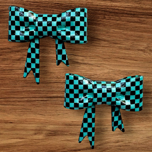 Shiny Turquoise Pearl Checkered Bow Focal/Straw Topper