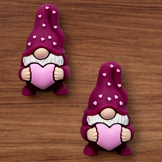 3-D Gnome With Heart Focal (Burgundy)