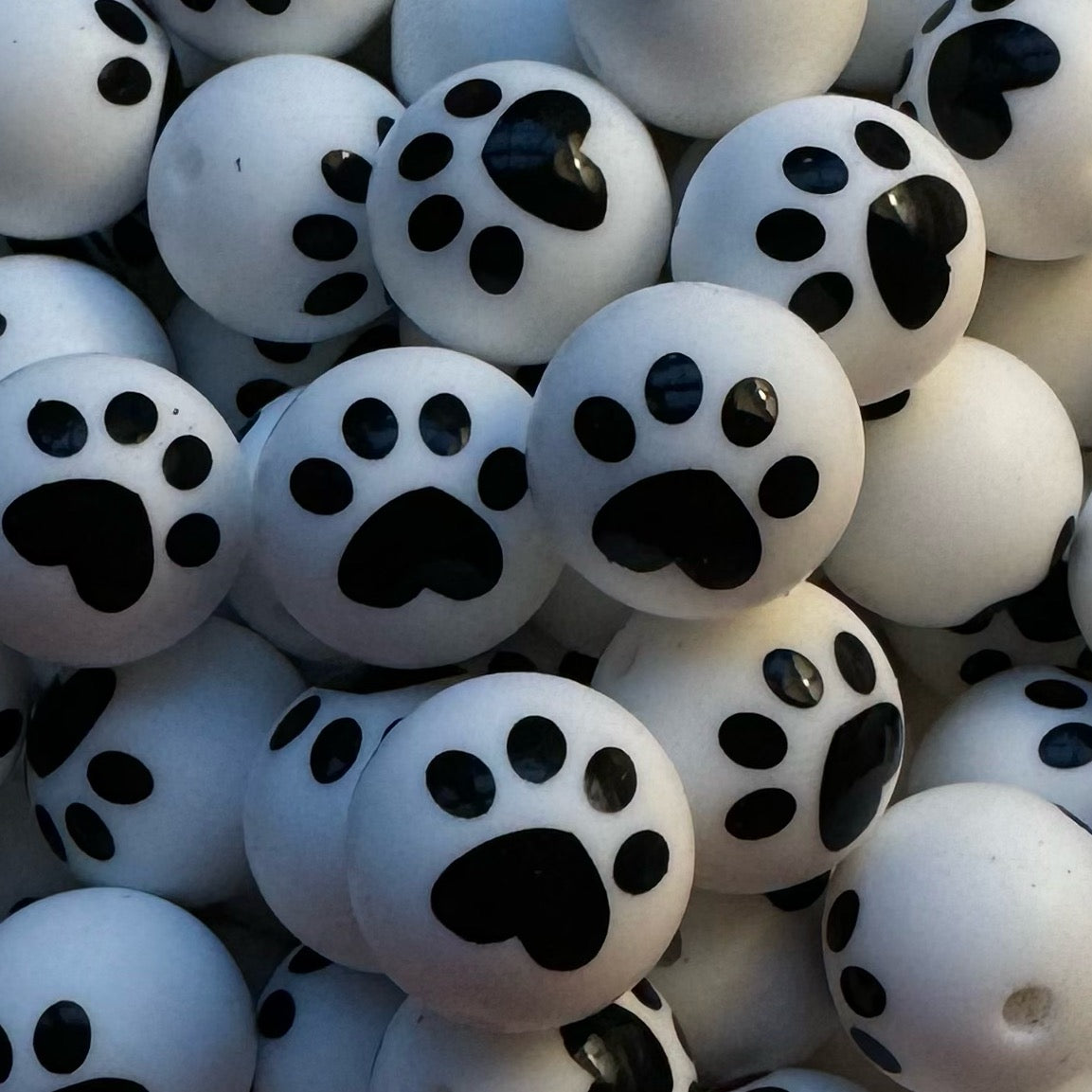 15mm Paw Print Silicone Bead