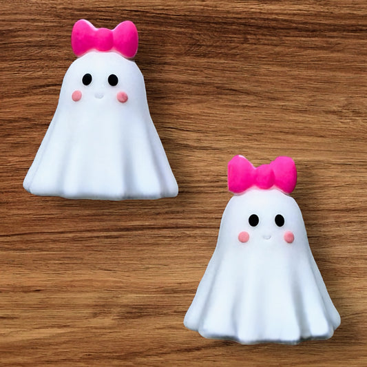 3-D Ghost With Bow Focal