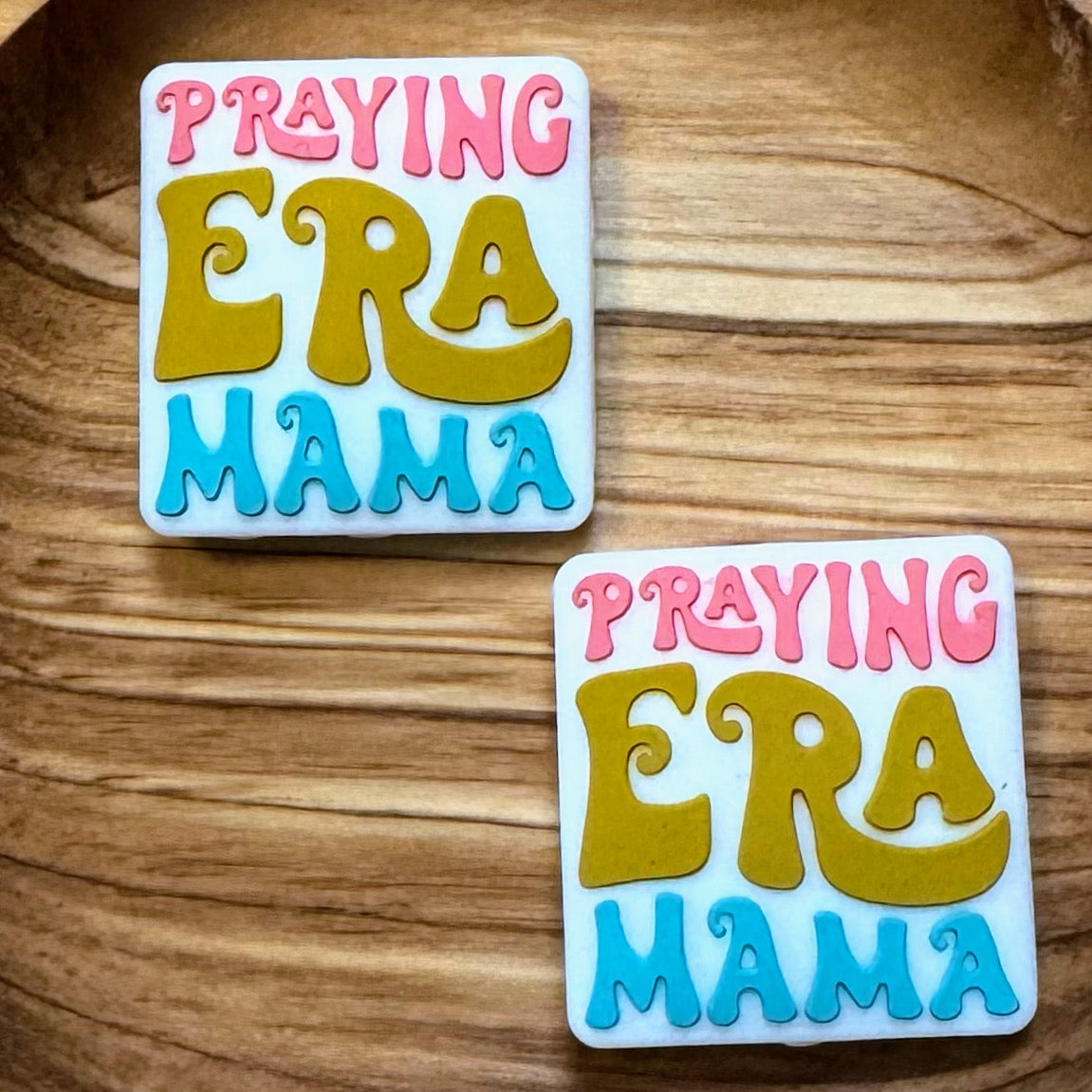Praying Era Mama Focal
