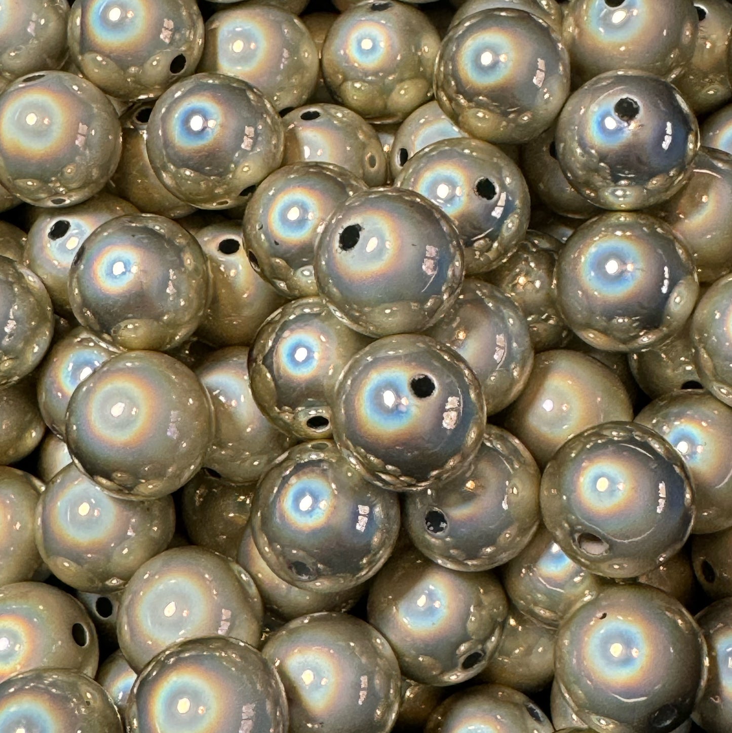 16mm Illusion Acrylic Beads