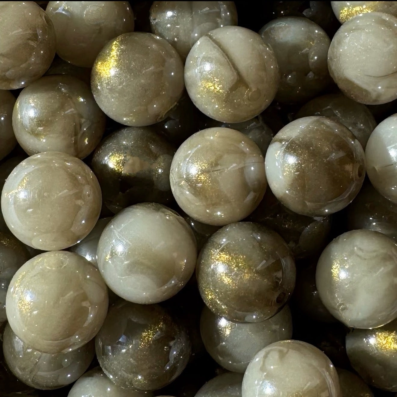 16mm Grey Luster Acrylic Bead