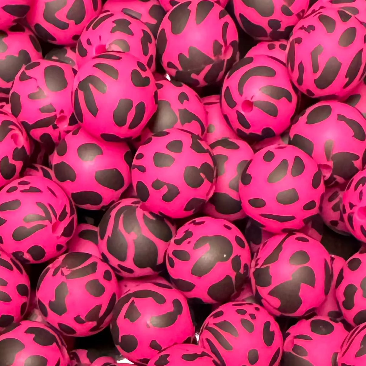 15mm Hot Pink Cow Silicone Bead